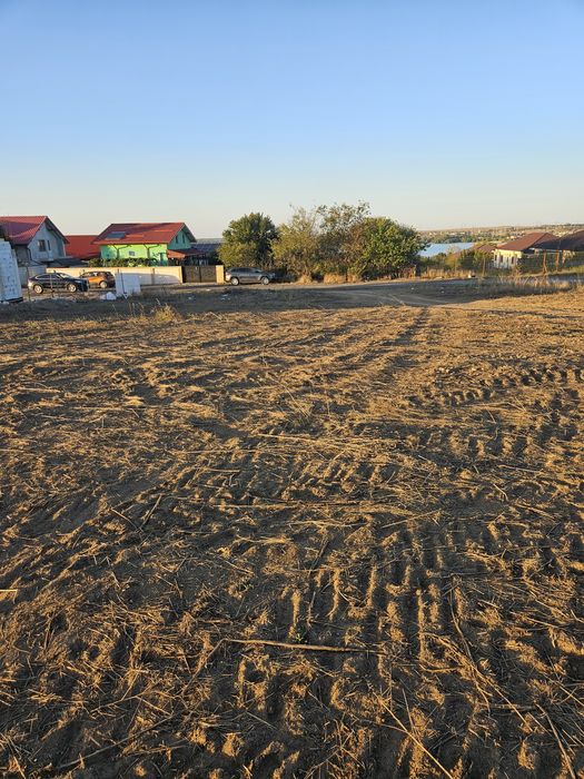 Teren de vânzare în Câșlița, Tulcea – vedere la lac