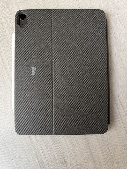Ipad Air 5 th generation + tastatura + pencil
