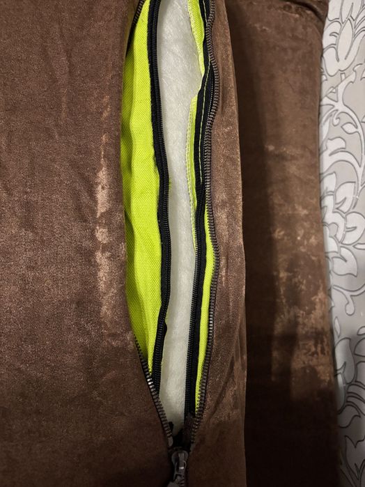 Продам диван коричневый компактный срочно