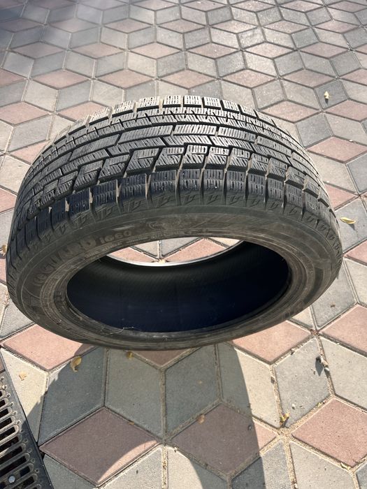 Зимние шины 245/45/R18