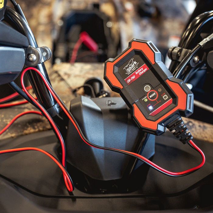 Redresor Inteligent SHARK CB-750 6V 12V 0.75A pentru Baterii Moto,