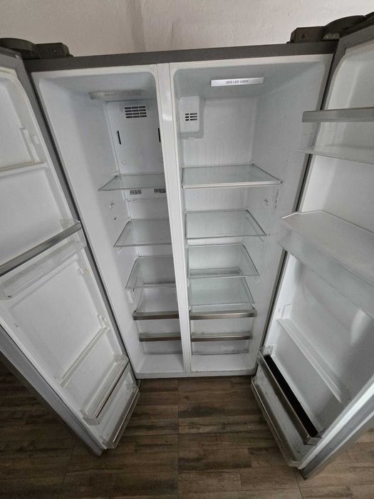 Frigider side by side 170 cm, 400 litri, No frost