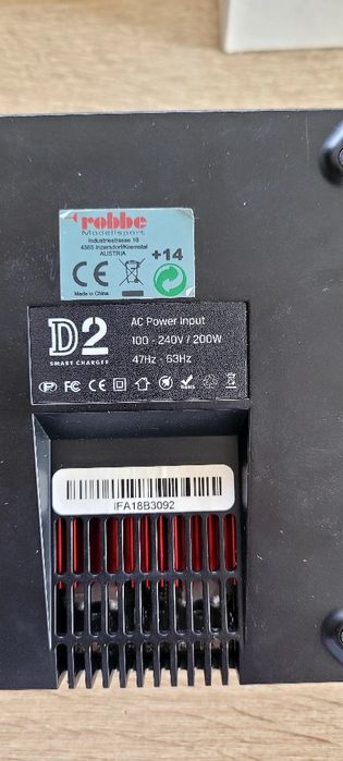 Încărcător profesional dual ISDT D2 smart charger 200 W/12 A(1-6 s) ediție actualizată