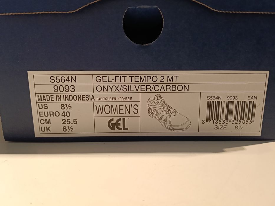 Adidași asics noi