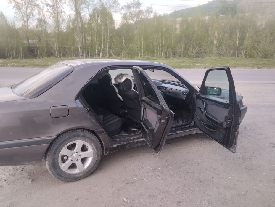 Мерседес C180 без обмена
