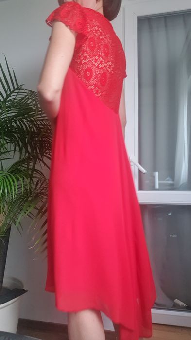 Rochie rosie eveniment