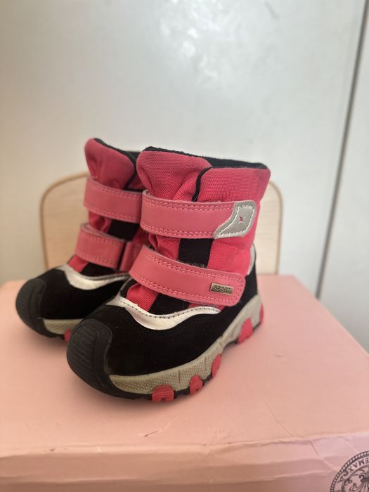 Зимние ботинки на девочку