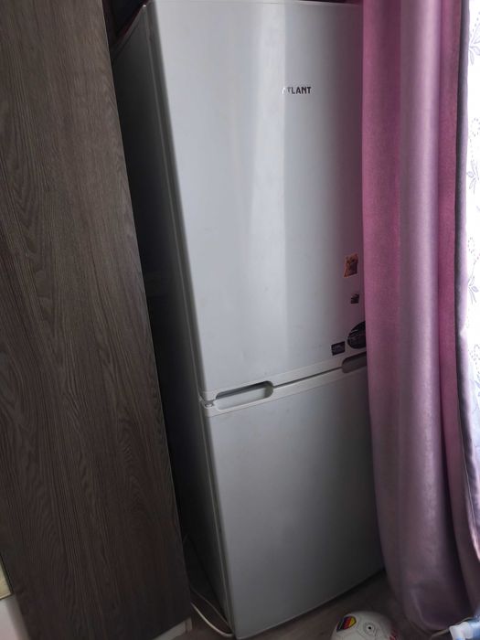 Продам холодильник