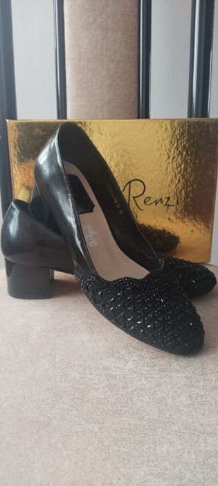 Продам туфли женские