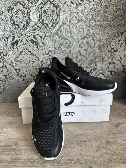 Кроссовки Nike airmax