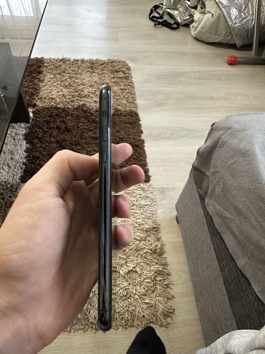 vand iphone 11 pro max 99% baterie 256gb