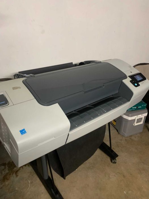 Мастиленоструен плотер Hp Designjet T790 ДЕФЕКТЕН!!!