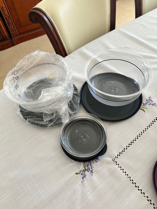 Tupperware, complet nou