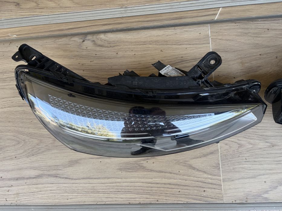 Far Renault Clio 5 facelift dreapta an 2023/2024/2025