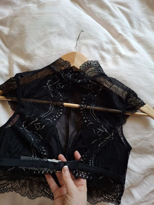 Top Dantela neagra Hunkemoller S