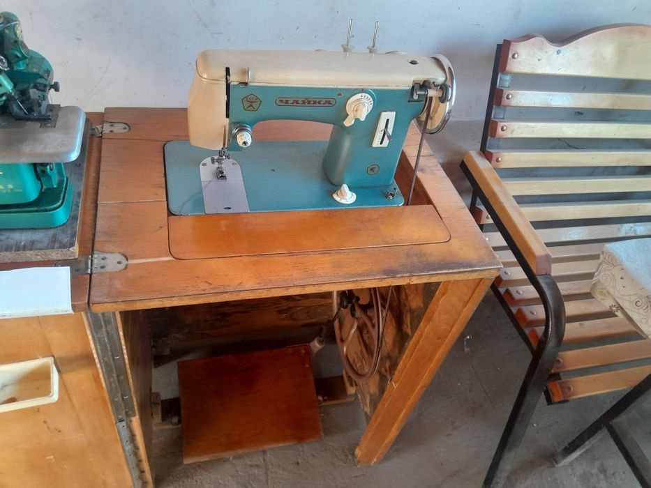 Швейная машина Чайка и аверло