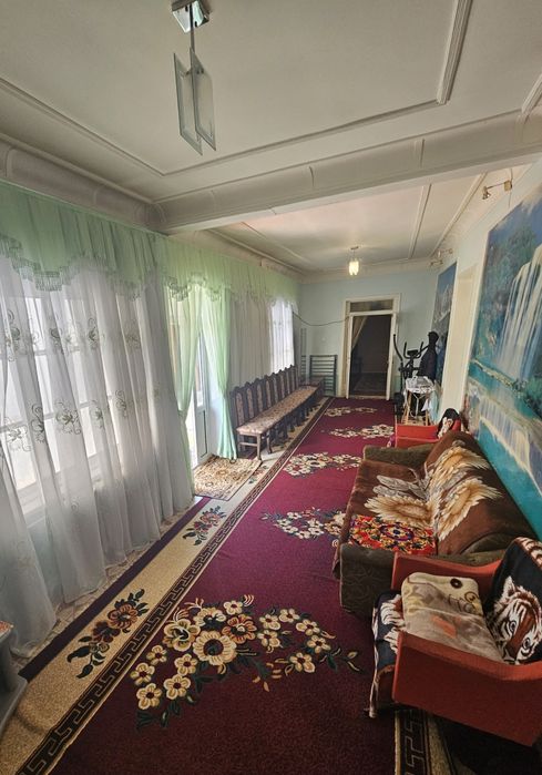 Дурмон Қ.Ф.Й Янги Арғин маҳалласида уй сотилади.