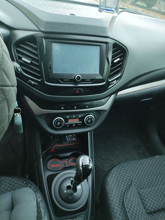 Продам ладу Веста 2018 г