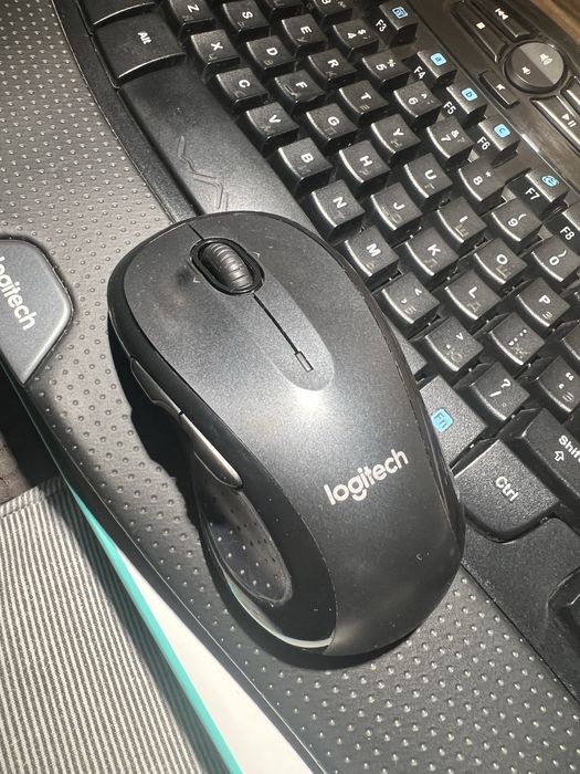 комплект беспроводной клавиатуры и мыши Logitech MK550