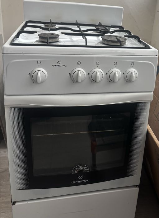 Газ плита. Холодильник