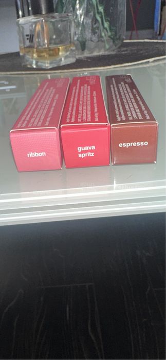 Гланцове Rhode Peptide lip tint