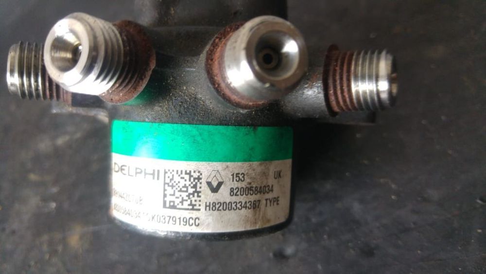 Rampa injectoare 1.5 dci k9k renault clio 3 euro 4 8200584034