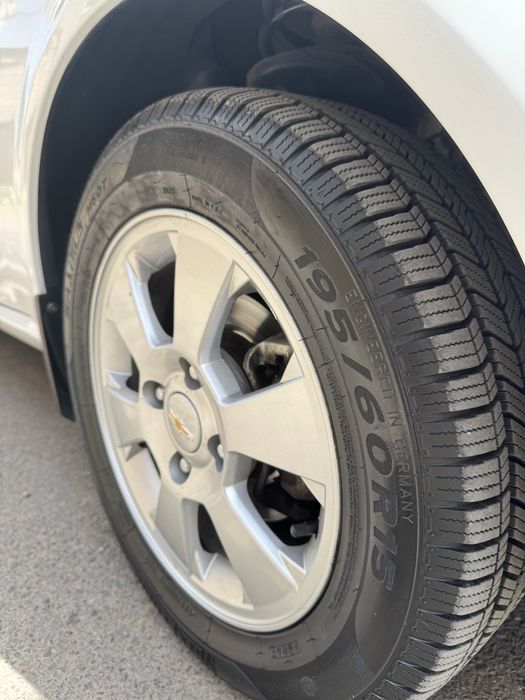 Продается GENTRA 2018 белый тоза