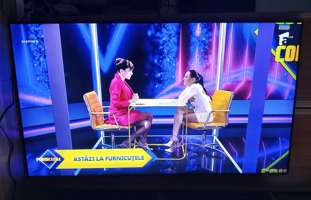 Tv  QLED SAMSUNG 82cm 4K SMART Frame,doar in Pitesti