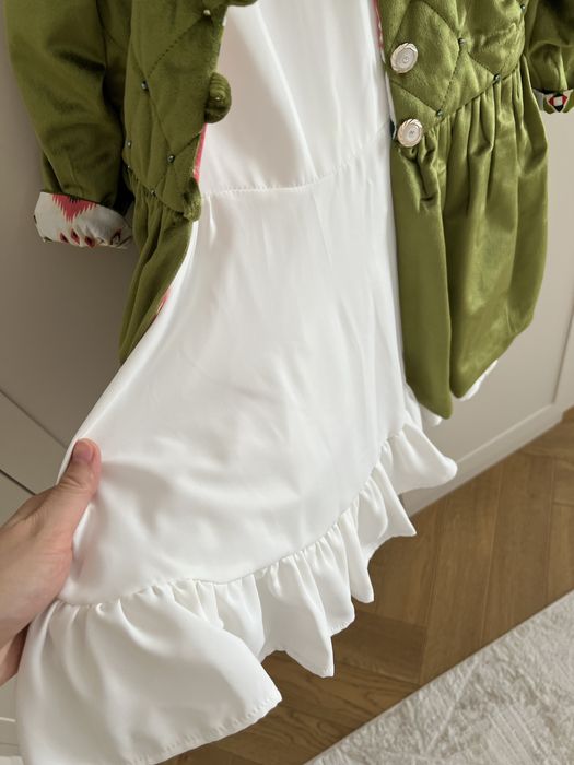 Қазақша шапан көйлекпен