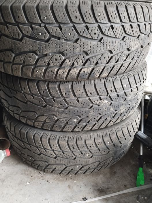 Б/у шина зима 3 балона