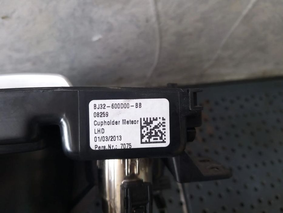 Suport central pahare land rover range rover evoque l538 bj32600d00bb