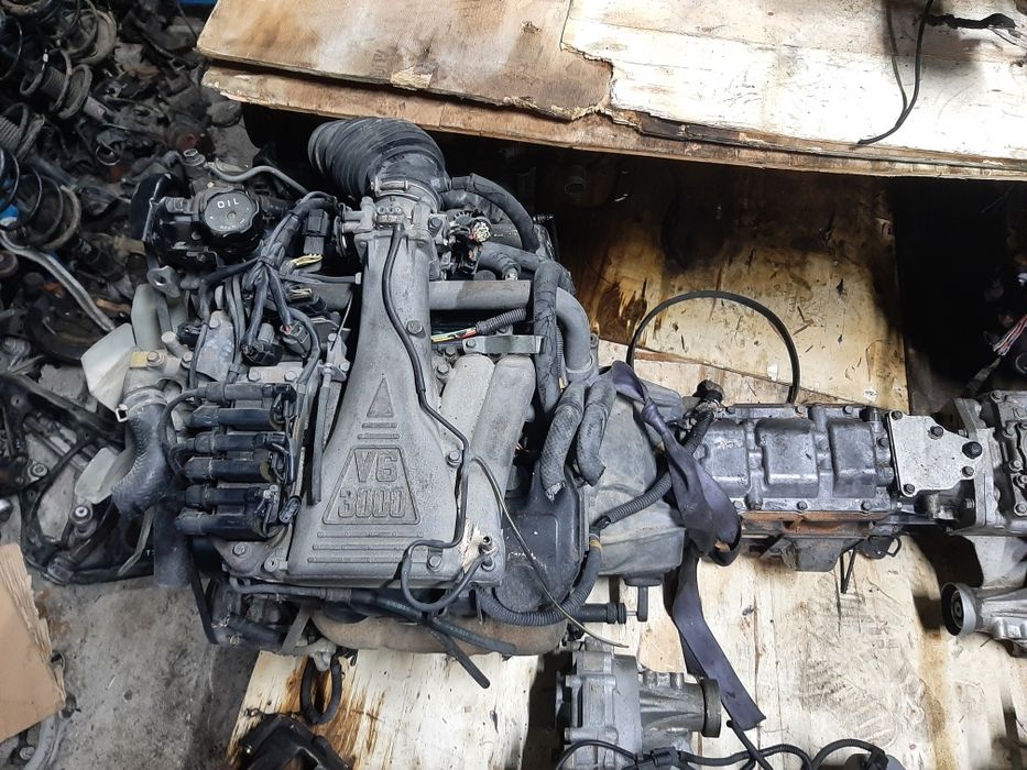 Двигатель на митсубиси Монтеро Поджеро 6G72