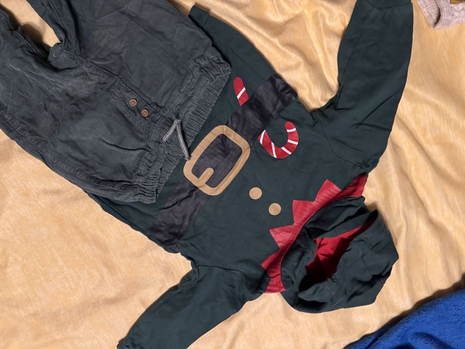 Set pantaloni si bluza