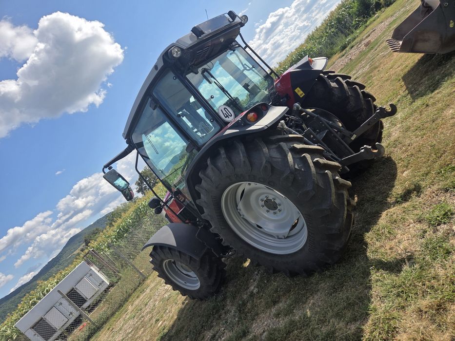 Massey ferguson M4708