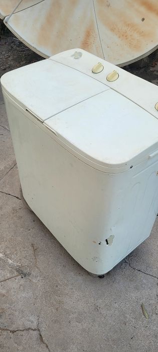 Продам стиральную машину