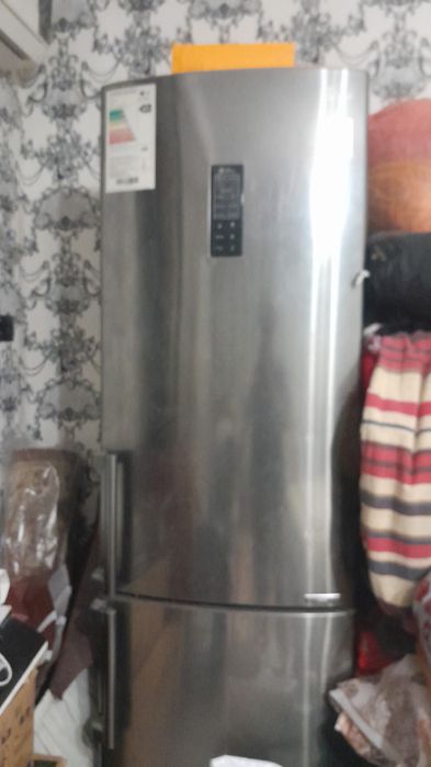 Продам холодильник lg