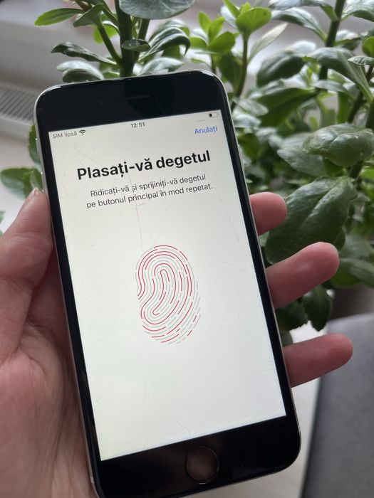 iPhone SE  white 64 Gb 78% baterie