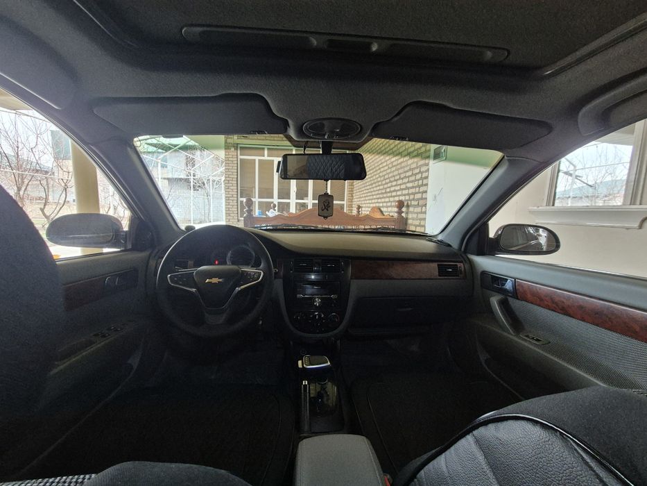 Сотяпман Лассети 1.6 2013 йил автомат бринчи кул узимники