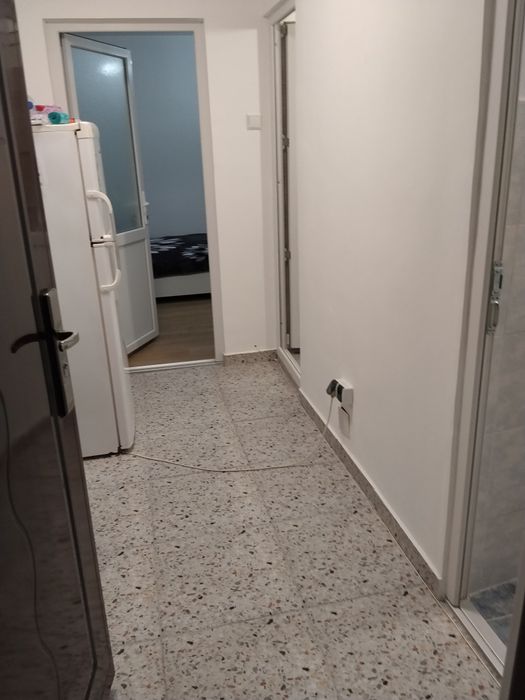 Garsoniera de închiriat
