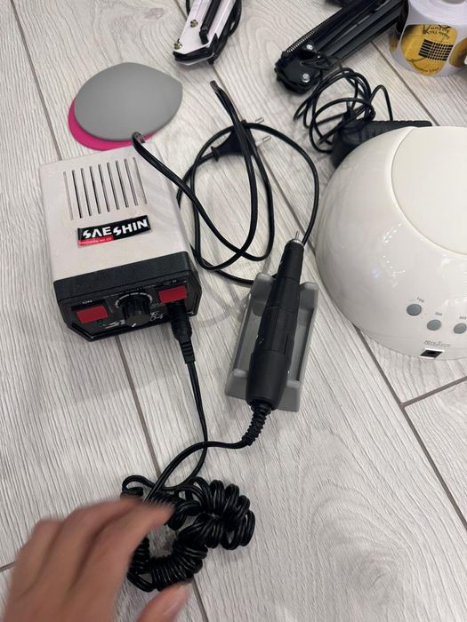 Для маникюра  350$