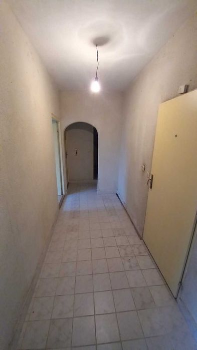 Продава се Двустаен апартамент в Разград, Бели Лом - 59 кв.м за 519 €/кв.м - Снимка #6