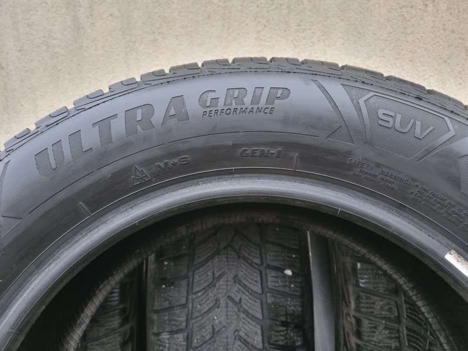 Anvelope iarma Goodyear SUV 225/65/r17 folosite