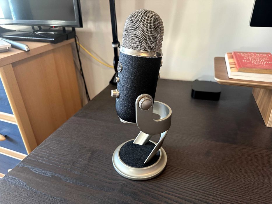 Blue Yeti Pro микрофон
