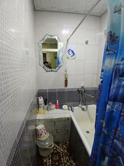 Срочно 2 хонали квартира сотилади!!!