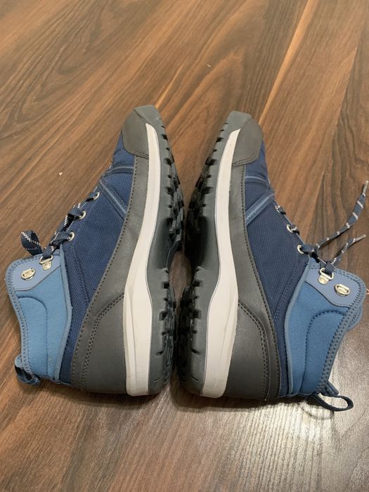 Etik. Decathlon, dekatlon. Waterprof, suv oʻtkazmas