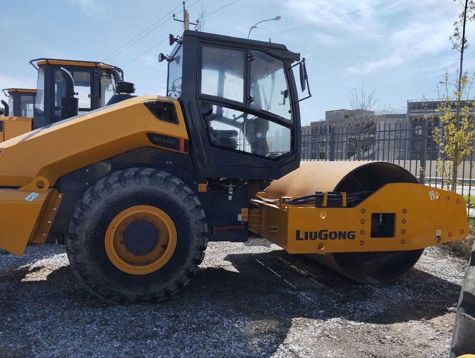 Йул каток LiuGong 16 тонн, вибрация механизмига 10 минг соат кафолат