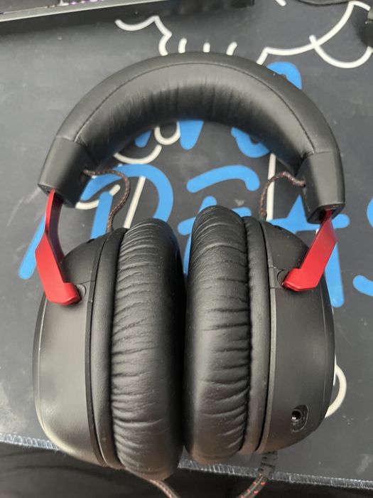 Casti HyperX Cloud 3