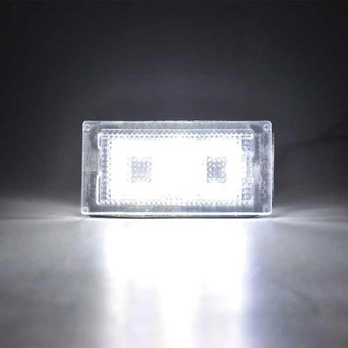 Супер ярки ЛЕД плафони за заден регистрационен номер БМВ Е65 Е66