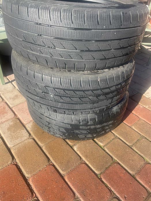 Anvelope 235/60/17 M+S