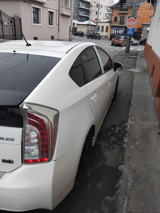 Toyota prius,hibrid,full option